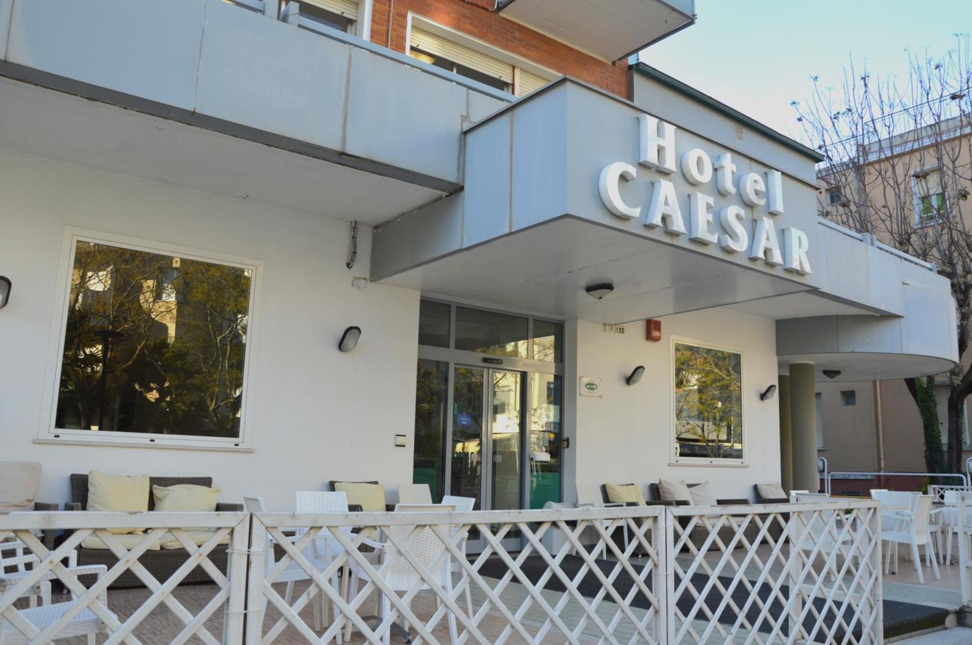Hotel Caesar ペザロ エクステリア 写真